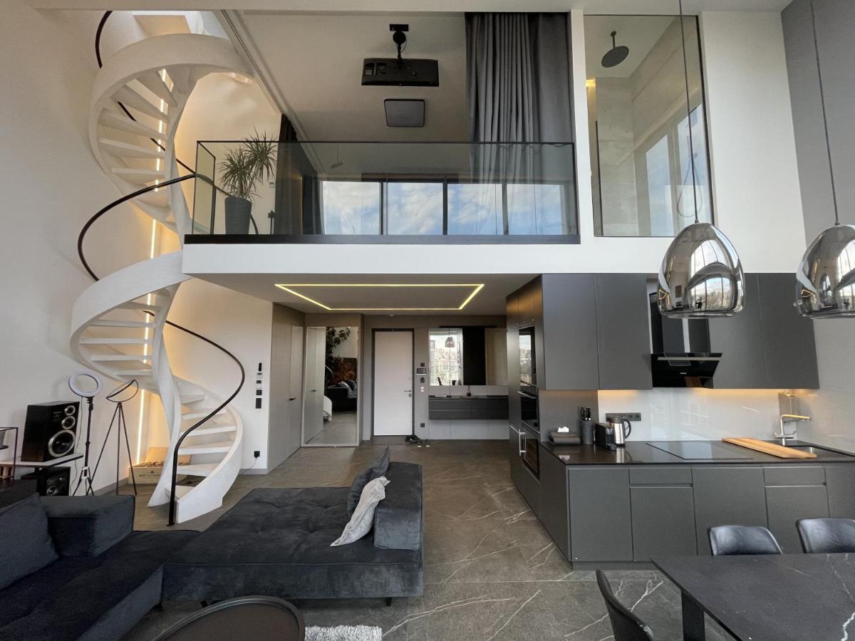Apartamento The Penthouse Kiev Exterior foto
