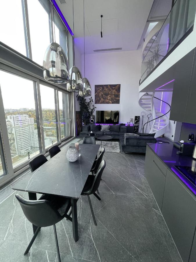 Apartamento The Penthouse Kiev Exterior foto