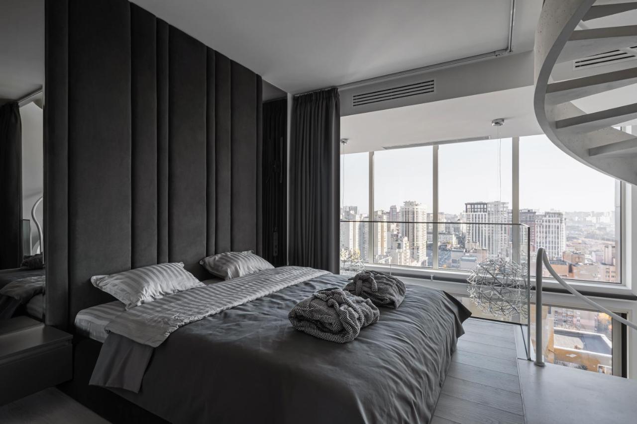 Apartamento The Penthouse Kiev Exterior foto