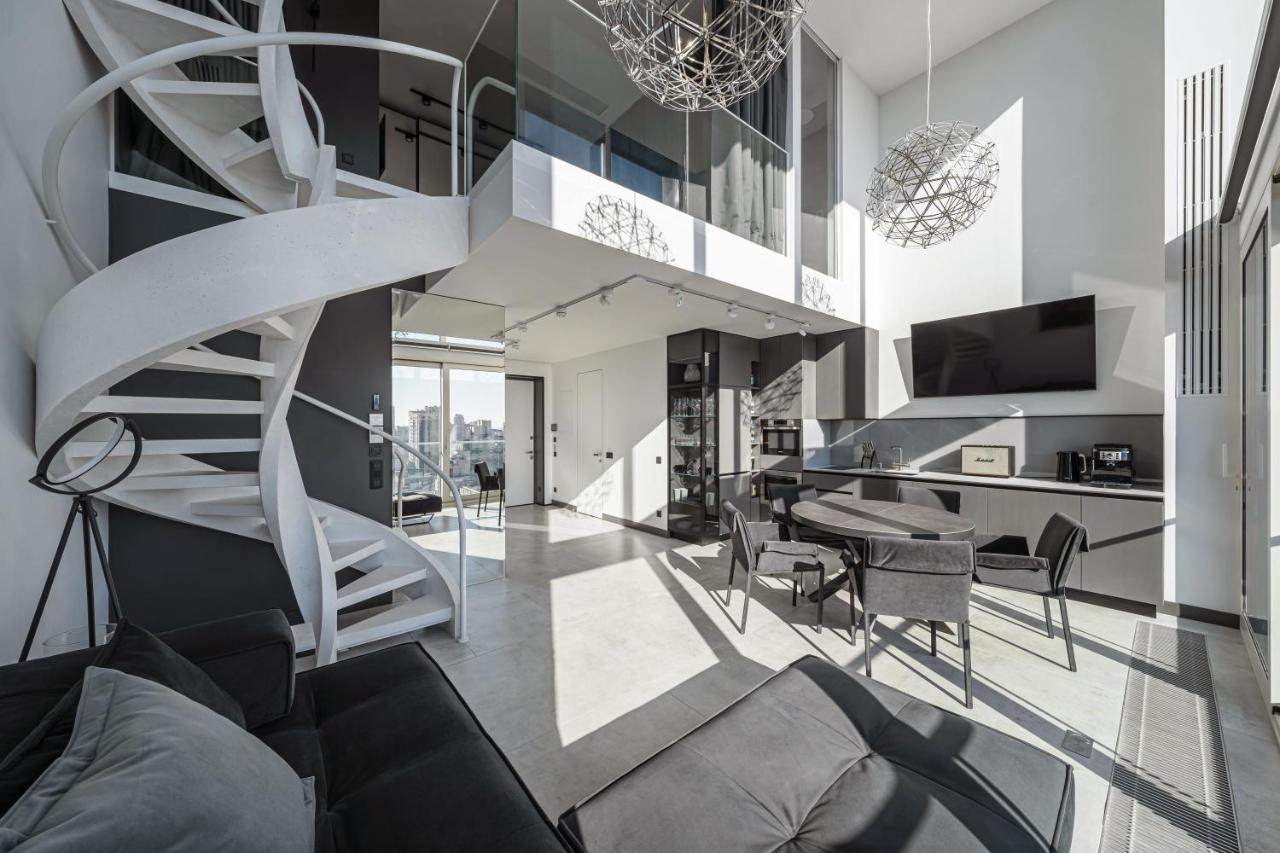 Apartamento The Penthouse Kiev Exterior foto