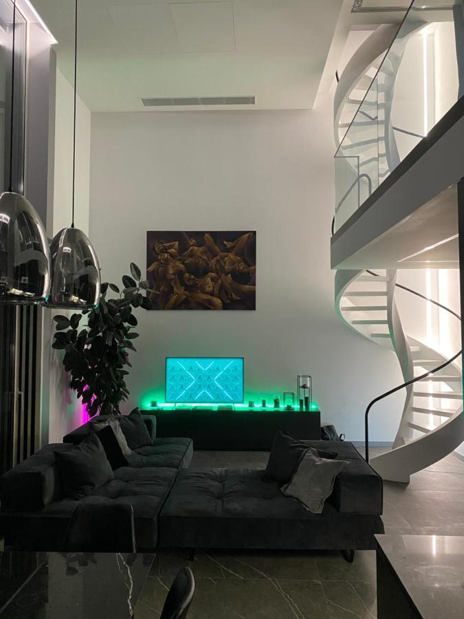 Apartamento The Penthouse Kiev Exterior foto